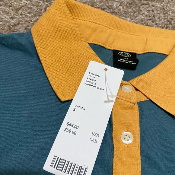 Urban Outfitters Icon Patch Polo Shirt NWT - Picture 8 of 8